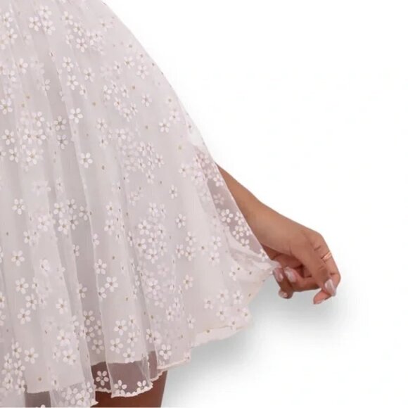 Lulus Ailey Ivory Twist Back Skater Metallic Tulle Mini Dress Size Medium - Picture 6 of 12